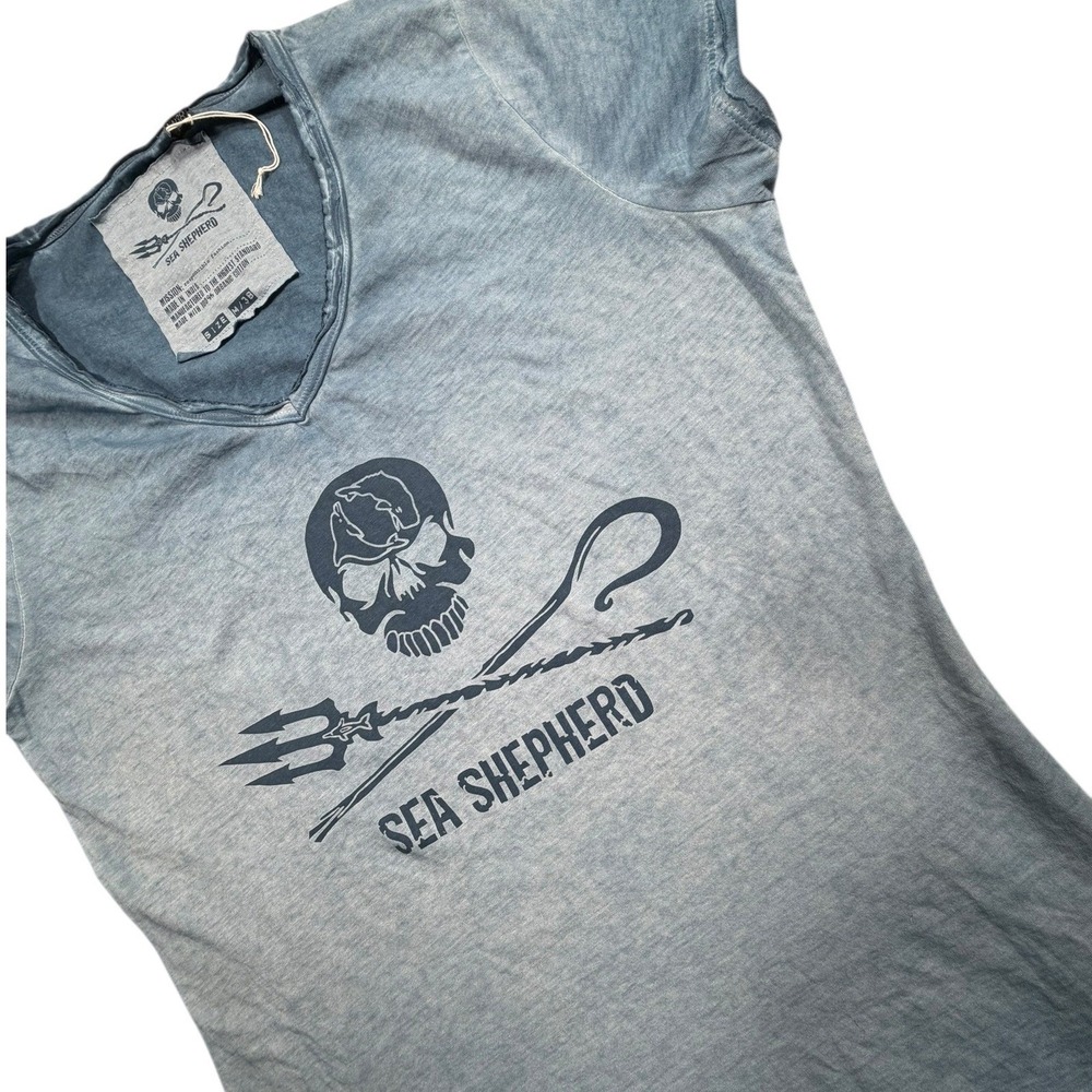 NWOT Sea Sheppard Jolly Roger Tee Organic Cotton V Neck Women Size M‎ - Picture 4 of 9